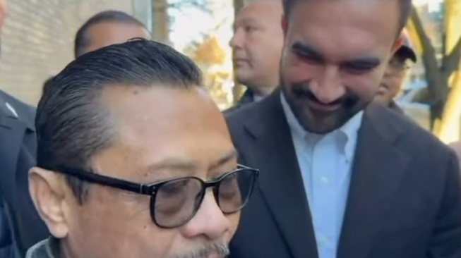 Imam Shamsi Ali mendoakan Zohran Mamdani sebelum pemilihan Wali Kota New York. [IG imamshamsiali]