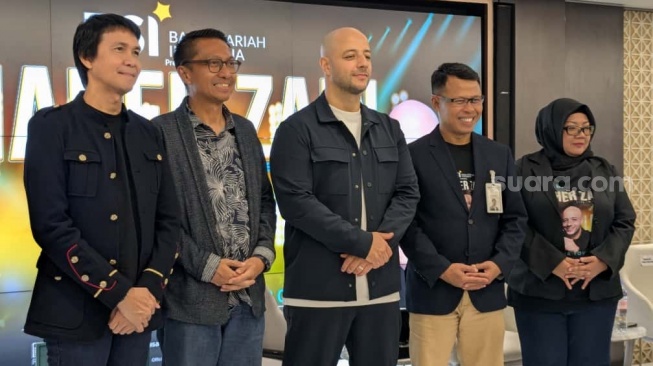 Suasana jumpa pers Maher Zain di The Tower, Gatot Subroto, Jakarta Selatan, Jumat, 7 November 2025. [Suara.com/Adiyoga Priyambodo]