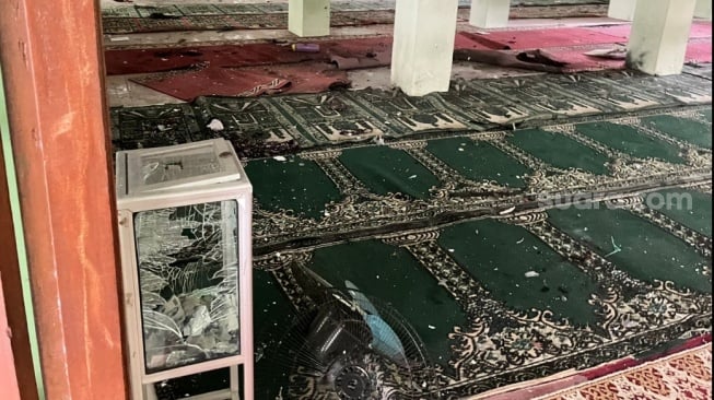 Terjadi ledakan di area masjid SMA Negeri 72 Kelapa Gading Barat, Jakarta Utara, pada Jumat (7/11/2025) siang. (Ist)