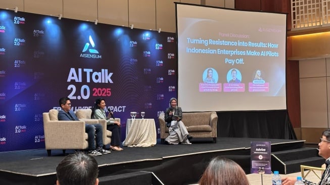 Forum diskusi AI in Action (AITalk) di Jakarta.