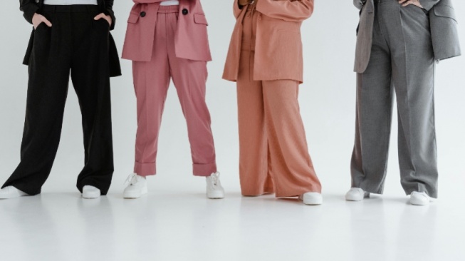 Celana Ketinggalan Zaman yang Mengalahkan Legging, Kembali Bergaya!