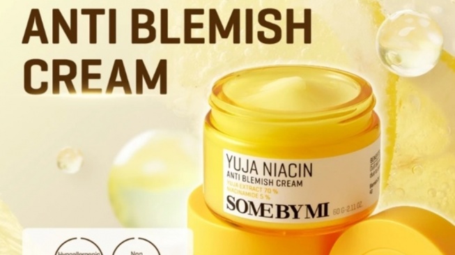 SOME BY MI Yuja Niacin Blemish Cream (Shopee)