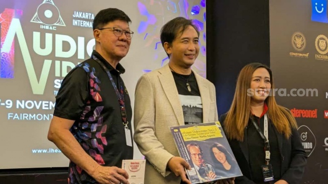 Satrio Yudi Wahono (Piyu) Padi Reborn di pembukaan acara IHEAC Jakarta International Audio Video Show (JIAVS) 2025 di Fairmont Jakarta, Jumat, 7 November 2025.