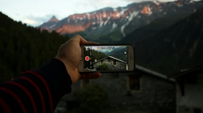 3 HP Android dengan Fitur Kamera 0.5 Harga 2 Jutaan, Hasil Foto Makin Luas dan Dramatis!