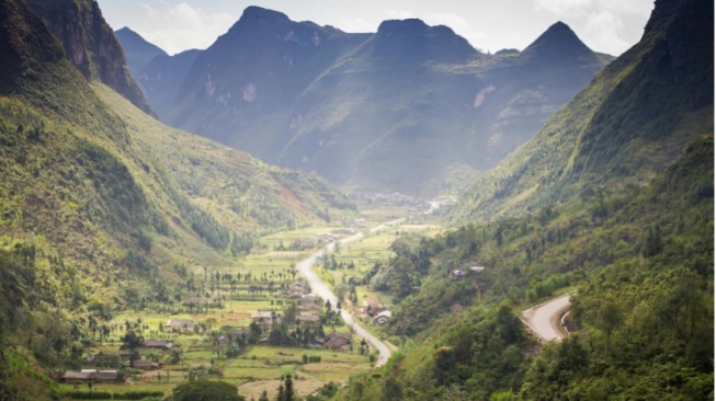 Melangkah di Lembah Baliem: Trekking Menyusuri Keindahan Alam Papua