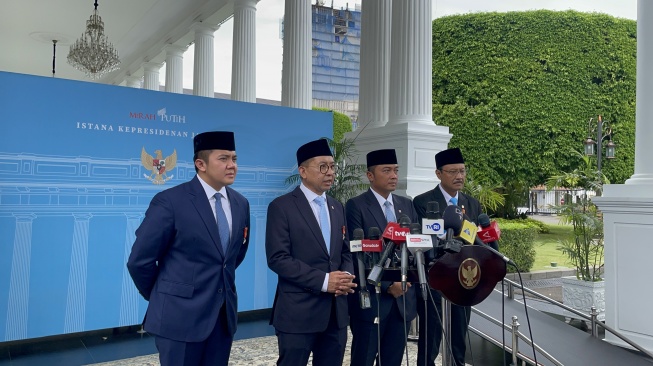 Setelah Gelar Pahlawan, Kisah Soeharto, Gus Dur, hingga Marsinah akan Dibukukan Pemerintah