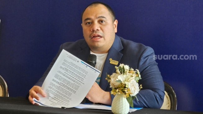 Chief Investment Officer (CIO) BP Danantara Pandu Patria Sjahrir, usai pembukaan Bulan Fintech Nasional (BFN) di Wisma Danantara, Jakarta Selatan, Selasa (11/11/2025). [Suara.com/Rina] 