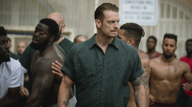 Film The Informer yang dibintangi Joel Kinnaman, Rosamund Pike, dan Clive Owen akan tayang Selasa (11/11/2025) malam ini pukul 21.00 WIB di Trans TV. [YouTube]