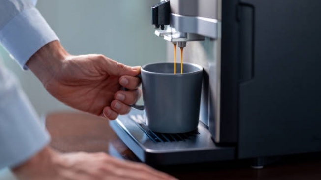 5 Rekomendasi Mesin Kopi untuk Kamu yang Coffee Addict