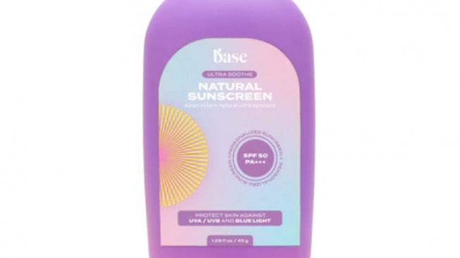 BASE Ultra Soothe Natural Sunscreen SPF 50 PA+++ (Dok. Shopee)