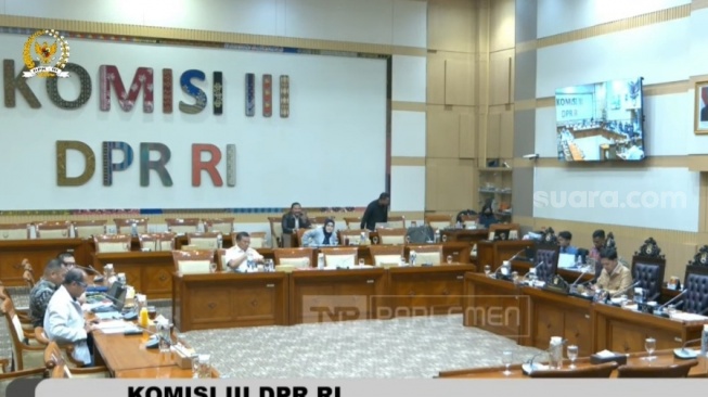 DPR-Pemerintah Mulai 'Bedah' 29 Klaster RUU KUHAP: Sejumlah Pasal Sudah Disepakati, Ini di Antaranya