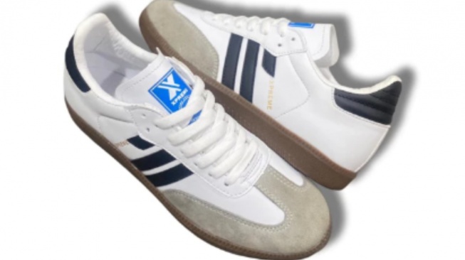 Xpreme Crown Dasnic White Black. [Shopee]