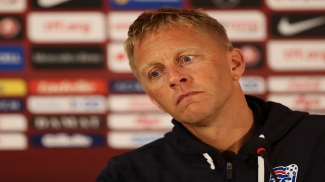 Heimir Hallgrmsson: Cuaca Indonesia Aneh, Lapangan Buruk, Timnasnya...