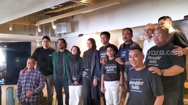 Konferensi pers film Mengejar Restu di Thamrin, Jakarta Pusat pada Kamis, 13 November 2025. [Suara.com/Rena Pangesti]