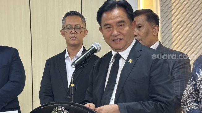 Menko Yusril: Pemerintah Harus Berhati-hati Menentukan Siapa yang Layak Menerima Pengampunan Negara
