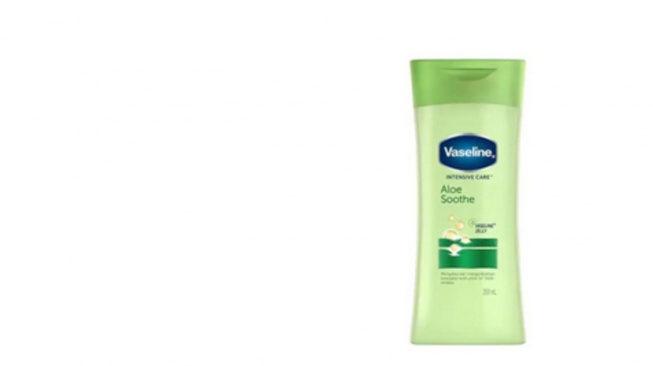  Vaseline Intensive Care Lotion Aloe Soothe (Dok. Alfagift)