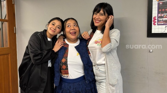 Tak Cuma Bikin Ngakak, Film Mertua Ngeri Kali Punya Pesan Mendalam tentang Keluarga