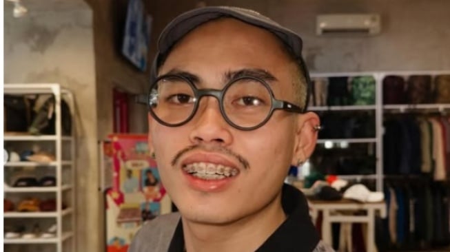 Apa Agama King Aloy Sekarang? Gara-Gara Hadiah dari Deddy Corbuzier Jadi Terungkap