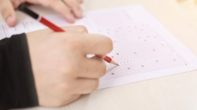 Contoh Soal TKA Bahasa Indonesia SMA, Lengkap dengan Jawaban