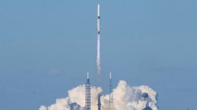 Blue Origin Sukses Luncurkan Misi Mars, Gendong 2 Wahana Antariksa NASA