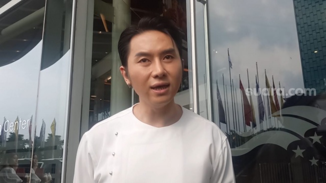 Tak Tahu Soal Pacaran, Rafael Tan Kaget Diundang ke Pernikahan Boiyen: Ini Bercanda?