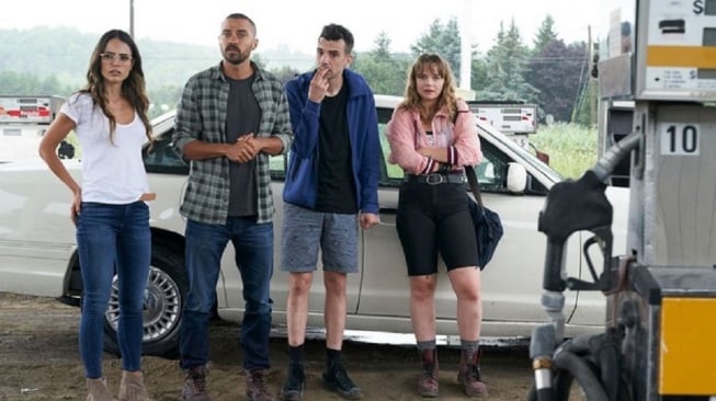 Film Acts of Violence yang dibintangi Bruce Willis akan tayang Senin (17/11/2025) malam ini pukul 23.00 WIB di Trans TV. [YouTube]