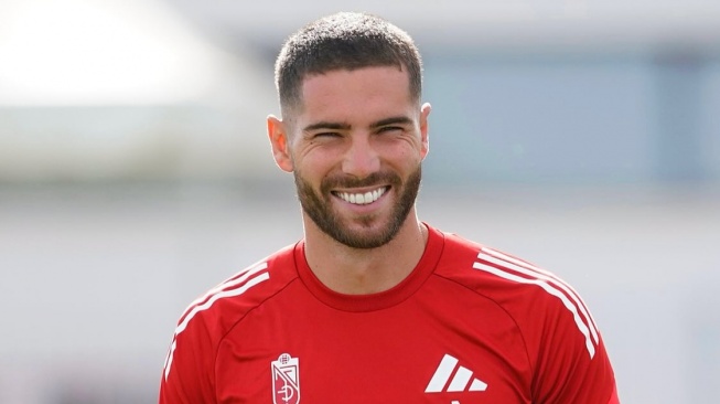 Luca Zidane Resmi Jadi Warga Aljazair, Foto di Depan Ka'bah Jadi Sorotan