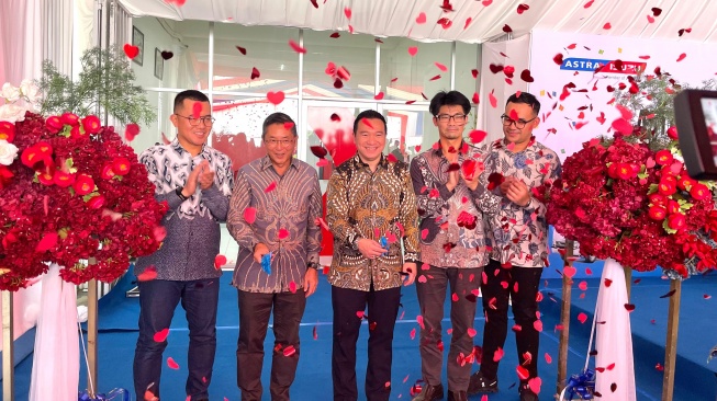 Isuzu Resmikan Dealer Kendari, Sasar Bisnis Tambang dan Perkebunan