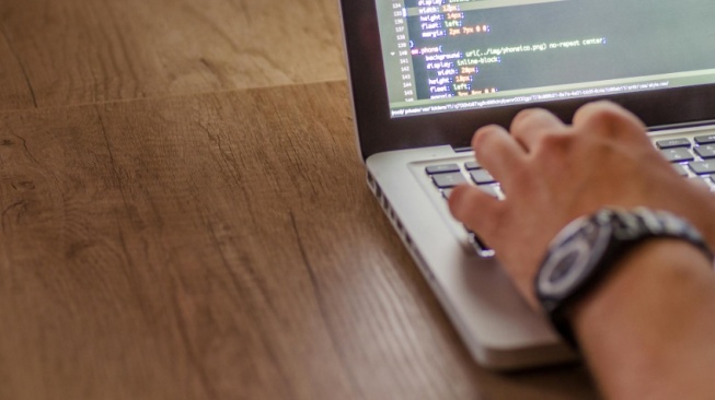 Daftar Universitas dengan Jurusan IT Terbaik di Indonesia, PTN dan PTS