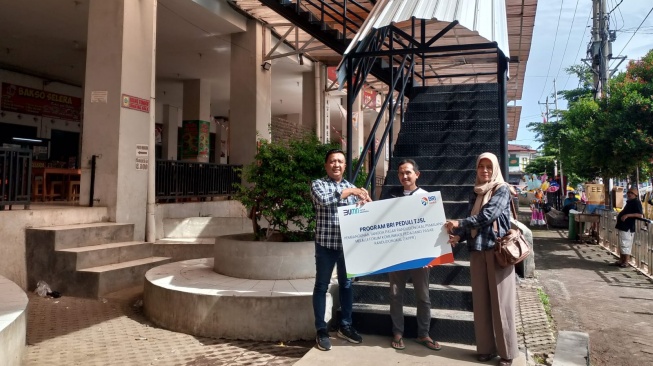 BRI Peduli Permudah Akses Ekonomi di Pasar Randudongkal Pemalang