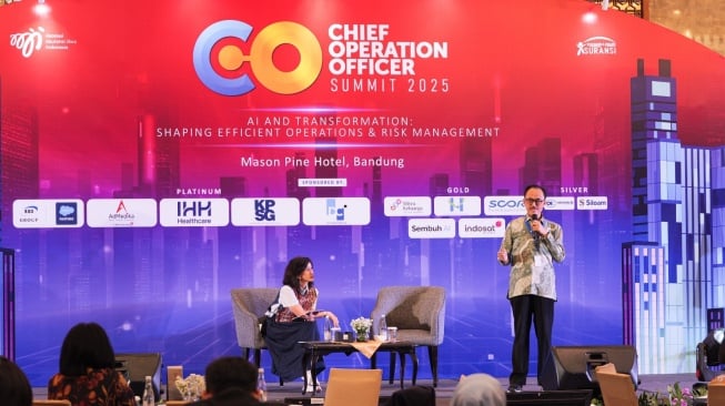 Ethico-Medico-Legal Advisor MAB AdMedika Prof. Dr. dr. Agus Purwadianto, SH, MSi, Sp.FM(K). Pada aat sesi diskusi khusus bertajuk “The Strategic Imperative of the Medical Advisory Board (MAB)” pada rangkaian Chief Operation Officer (COO) Summit 2025 yang berlangsung pada Jumat (7/11/2025) di Mason Pine Hotel, Bandung (Dok: Telkom)