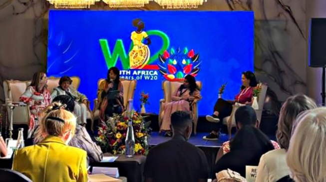 Sisternet W20 Summit Afrika Selatan. [XLSMART]