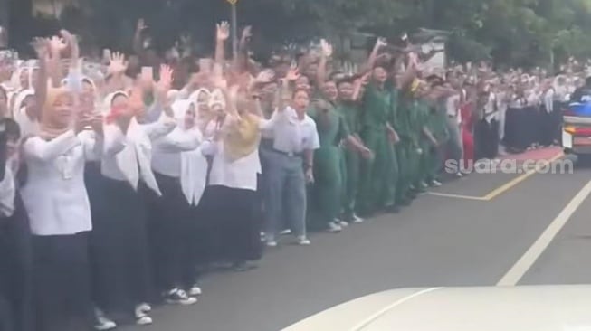 Bukan Tak Senang, Ini Alasan Prabowo Larang Siswa Sambut Kunjungan Presiden