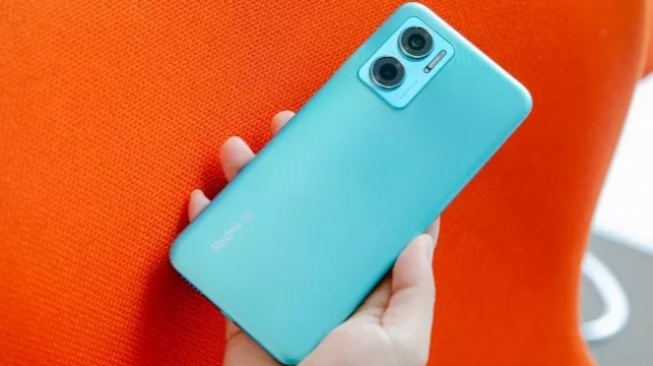 5 HP 2 Jutaan Kamera Terbaik dan RAM Besar untuk Hadiah Anak di Akhir Semester