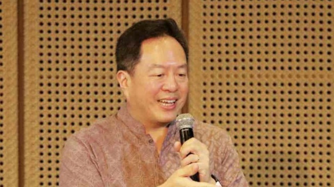 Karier dan Pendidikan Victor Rachmat Hartono: Bos PT Djarum