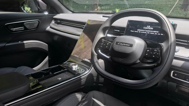 LEPAS L8 Jadi Salah Satu Produk SUV 5 Penumpang yang Siap Dipamerkan di GJAW 2025. (Foto: SUARA.com/Manuel Jeghesta)