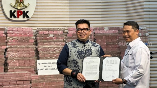Demi Yakinkan Pensiunan, KPK Rela Pinjam Uang Tunai Rp300 Miliar untuk Dipamerkan