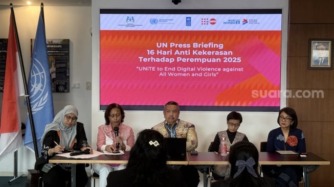 Press briefing mengenai kekerasan di ruang digital sebagai bagian dari kampanye global UNiTE 2025 dalam rangka 16 Hari Anti Kekerasan terhadap Perempuan (16 HAKTP). (Foto dok. Ist)
