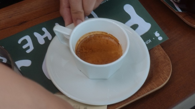 "Find Joy in the Slow": Filosofi Kopi Titik Koma yang Memikat di Panggung Internasional Bangkok