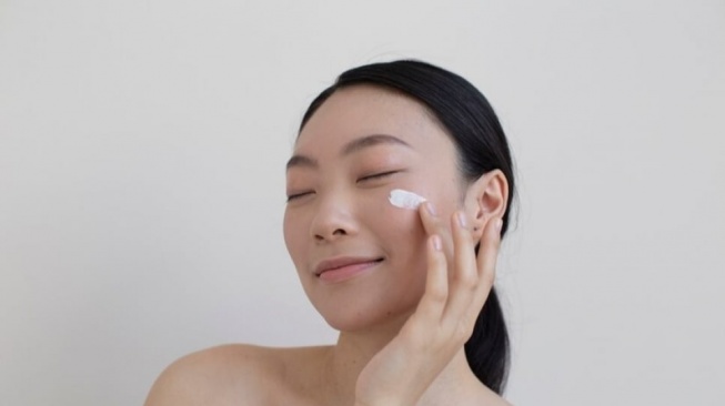 5 Rekomendasi Tone Up Cream untuk Mencerahkan Kulit Instan, Mulai Rp20 Ribuan