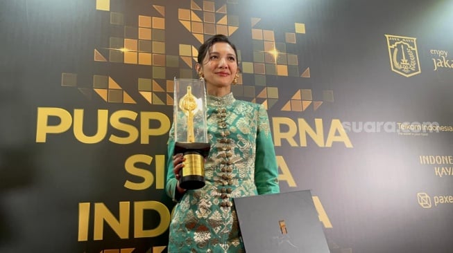 Sheila Dara peraih Pemeran Perempuan Utama Terbaik FFI 2025. [Suara.com/Rena Pangesti]