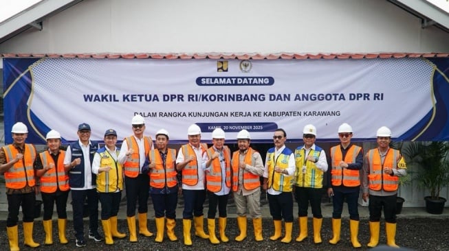 Kunjungan Kerja Wakil Ketua DPR RI, Saan Mustopa di Kabupaten Karawang, Jawa Barat, Kamis (20/11/2025) (Dok: DPR RI/Parlementaria/Nadhen/vel)