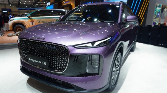 Lepas L8 Setir Kanan Debut Global di Gaikindo Jakarta Auto Week (GJAW) 2025. (Foto: Lepas)