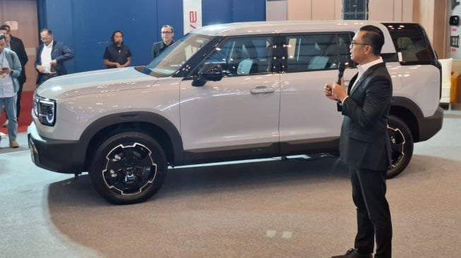 BAIC BJ30 Hybrid Hadir dengan Pilihan 4x2 di GJAW 2025. (SUARA.com/Manuel Jeghesta)