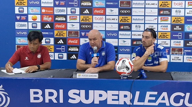 Menang atas Dewa United, Bojan Hodak Apresiasi Pertahanan Persib Bandung