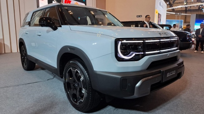 BAIC BJ30 Hybrid FWD 4x2 Tampil Perdana di GJAW 2025