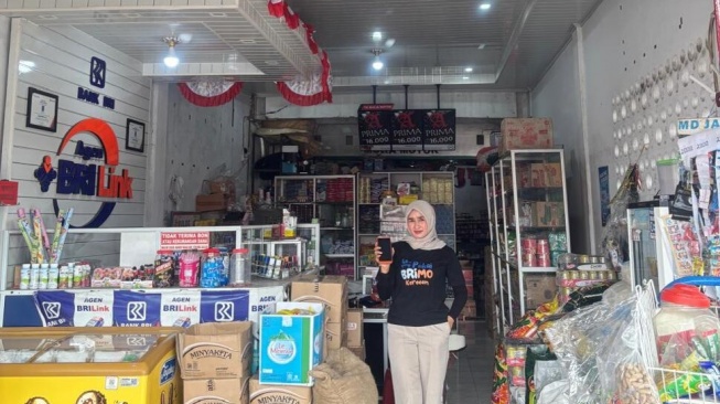 Wenny, Sang Penghubung Ekonomi Desa: Dari Bengkel Kecil Menjadi AgenBRILink Andal