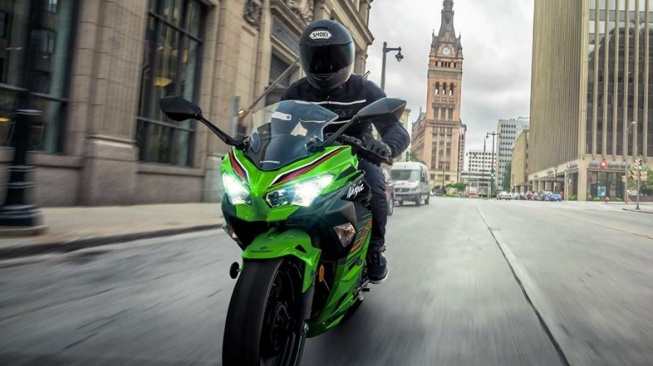5 Rekomendasi Motor Mirip Kawasaki Ninja yang Lebih Murah