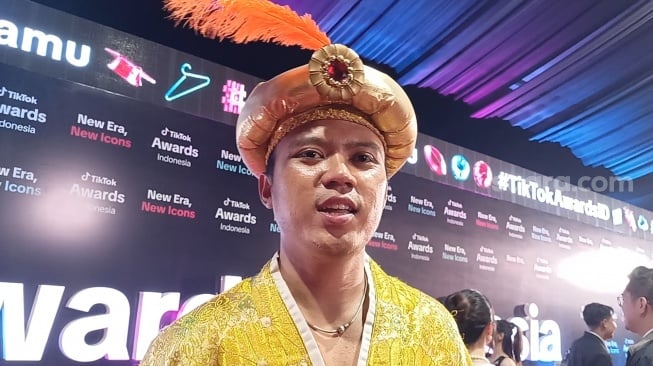 Viral ke India, Aa Juju Kunjungi Rumah Shah Rukh Khan hingga Bongkar Fakta Vrindavan