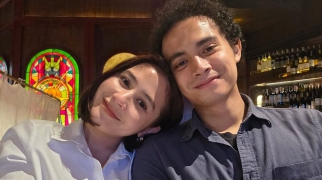 Reaksi Prilly Latuconsina Dituduh Menangkan Omara Esteghlal di FFI 2025